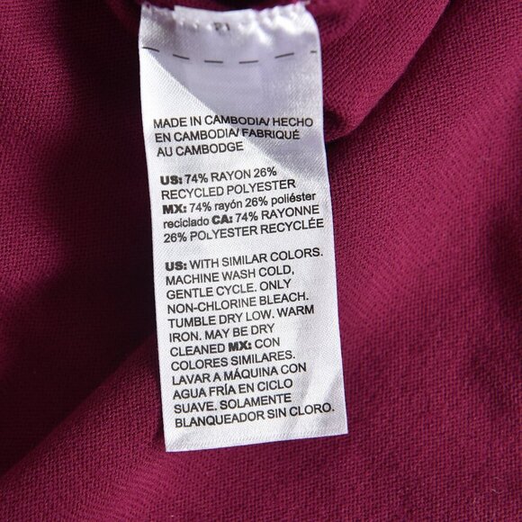 Chico's Dark Pink V-Neck Long Sleeve Rayon Blend Soft Sweater Size 2 - Picture 6 of 8